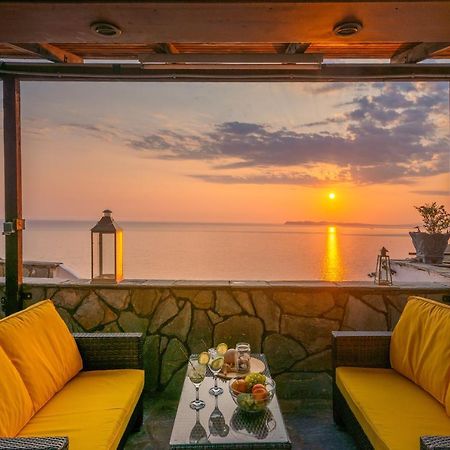 Arilla Beach Hotel ペルディカ エクステリア 写真