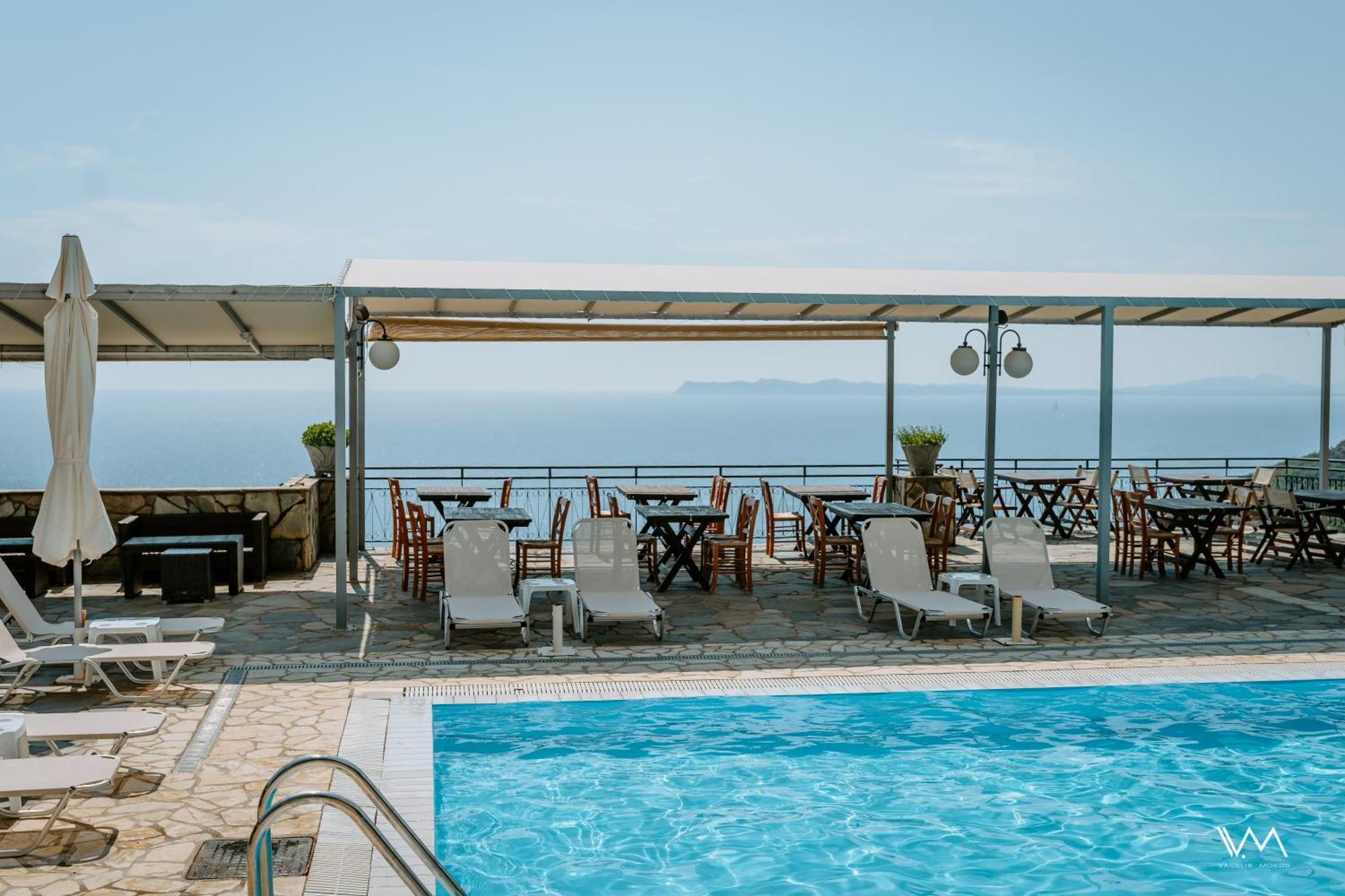 Arilla Beach Hotel ペルディカ エクステリア 写真