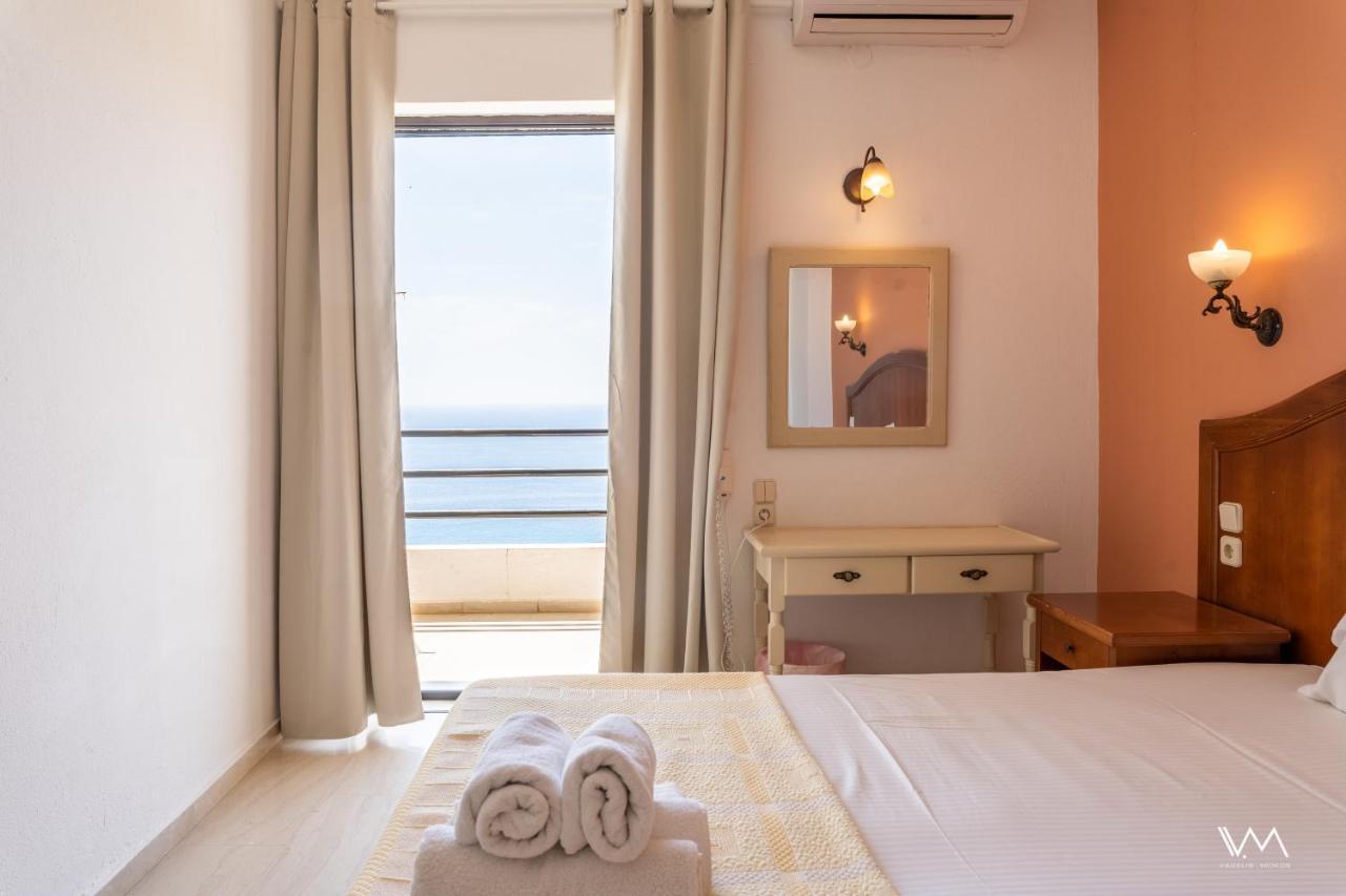 Arilla Beach Hotel ペルディカ エクステリア 写真